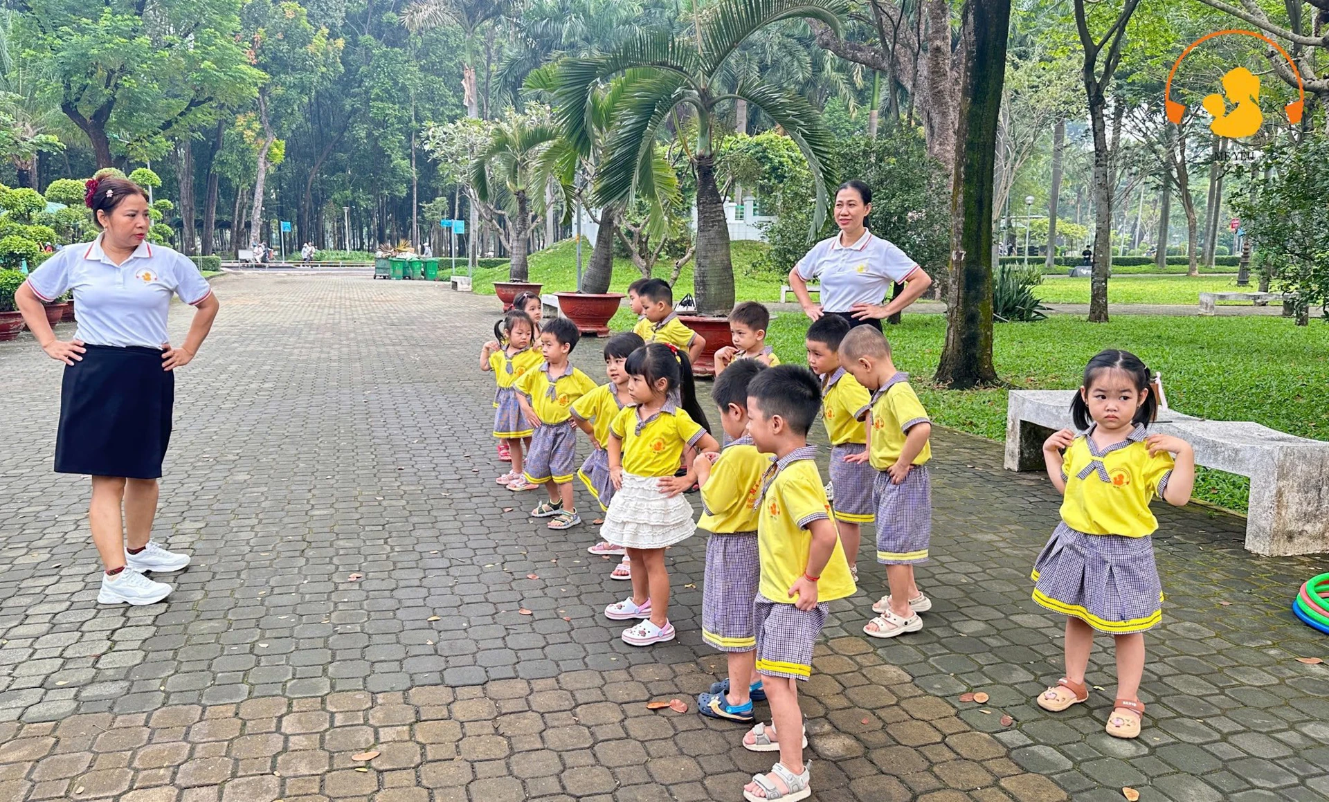 Khoảng Khắc Vui Chơi